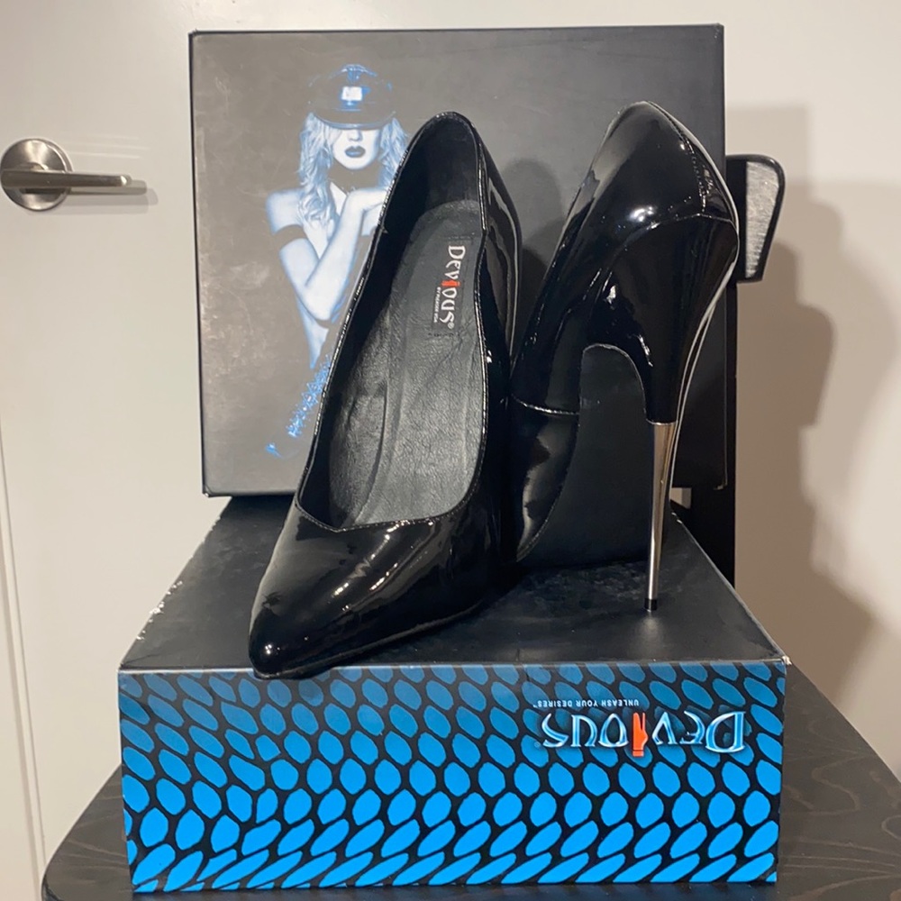 Black patent leather kinky killer heels
